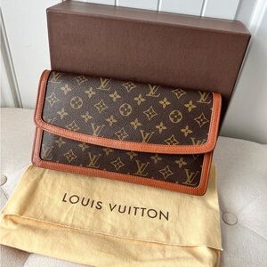 VINTAGE  LOUIS VUITTON POCHETTE DAME